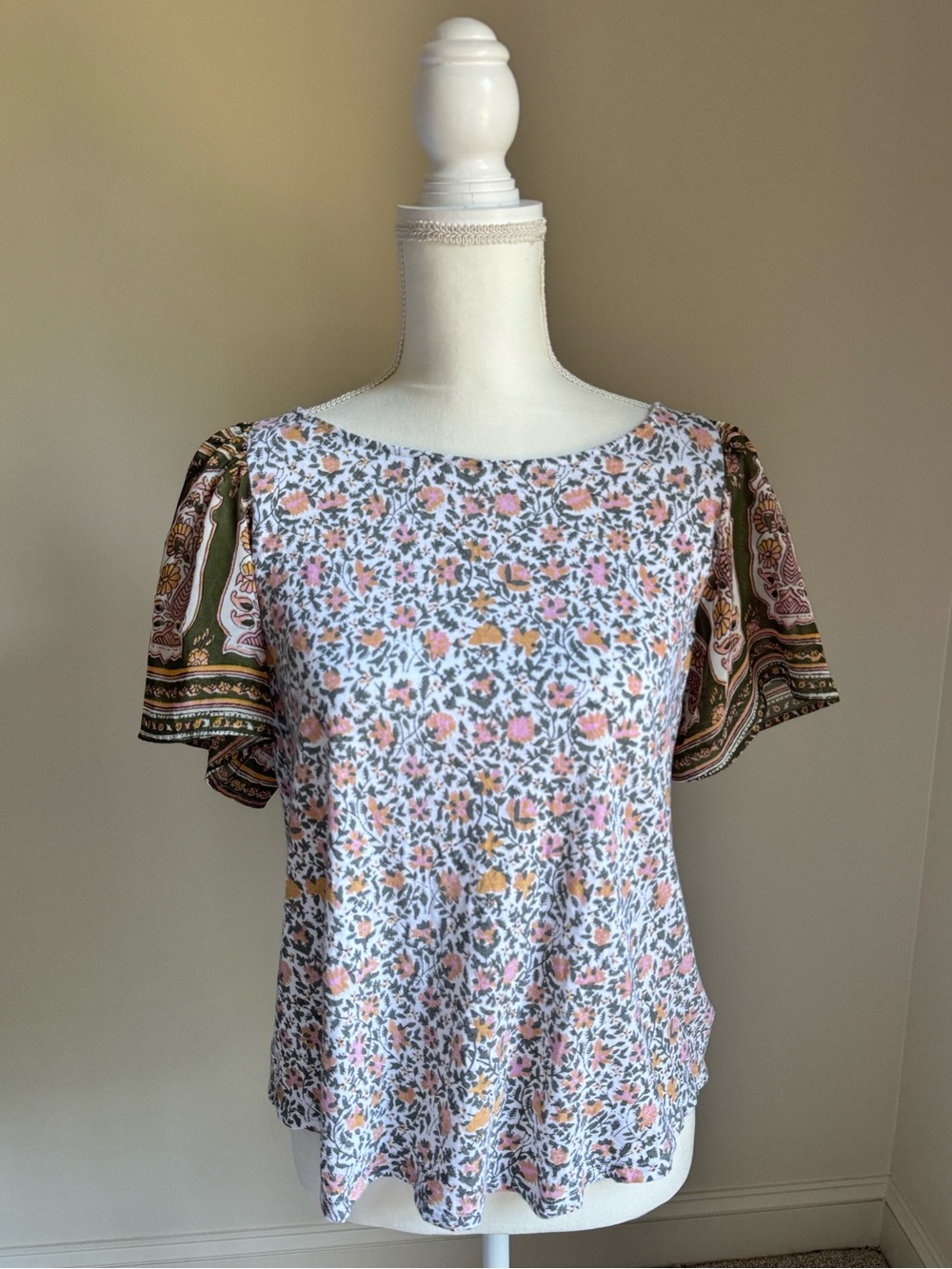 LUCKY BRAND Green Floral Flutter Sleeve Keyhole Back Boho Pullover Top Sz S